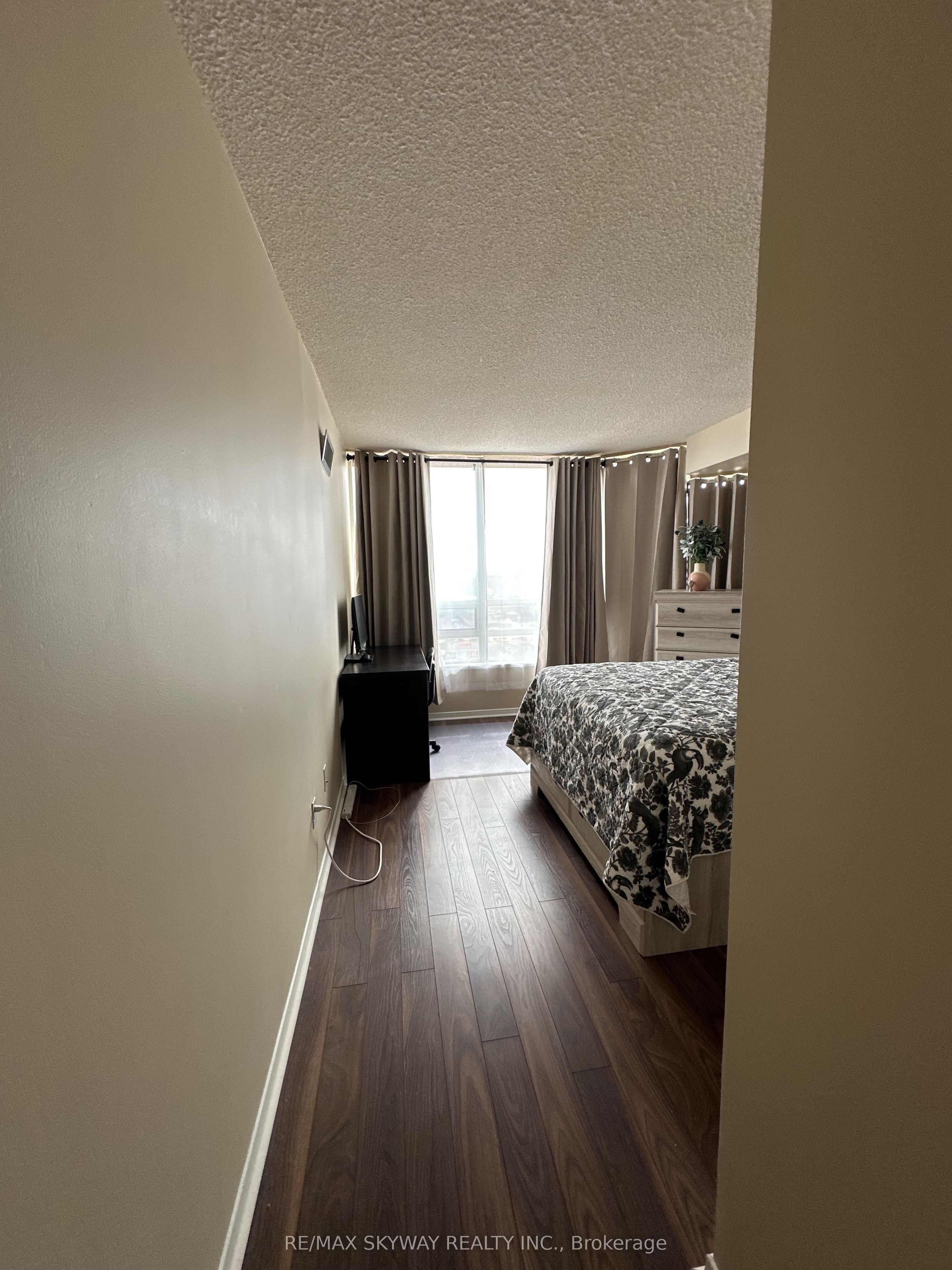 75 King Street E, #1104