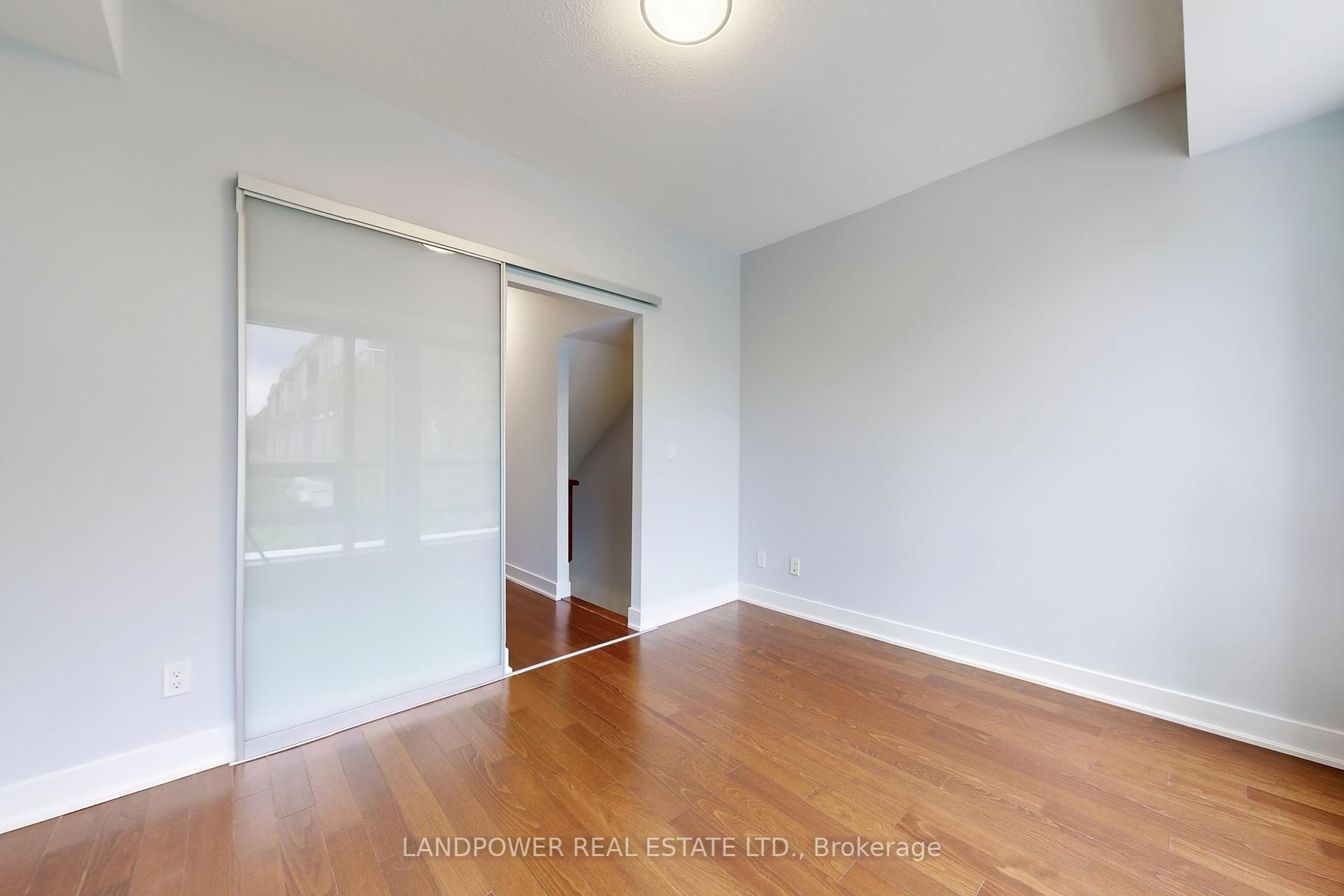 4 Bedrooms Condo at 88 Sheppard, Toronto For sale