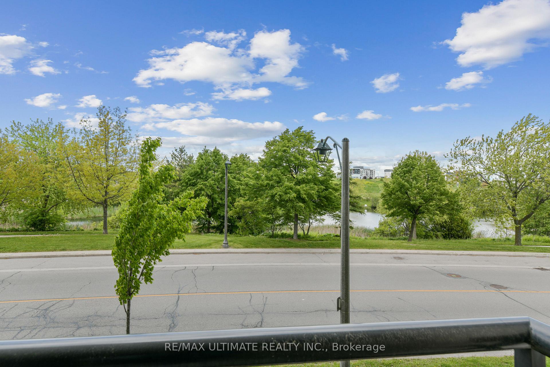 1 Bedroom Condo at 2325 Central Park, Oakville For sale