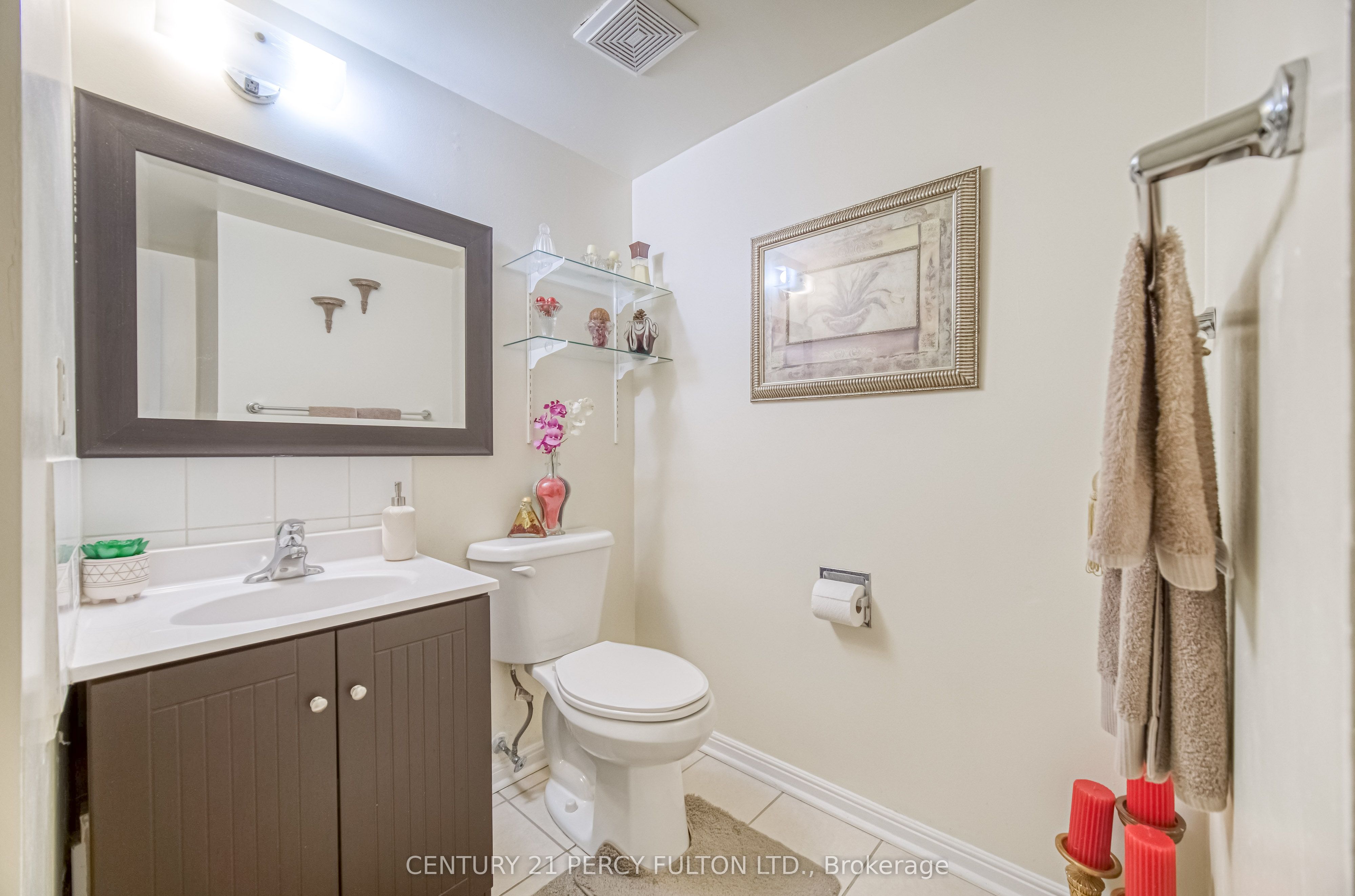 120 Granada Crescent