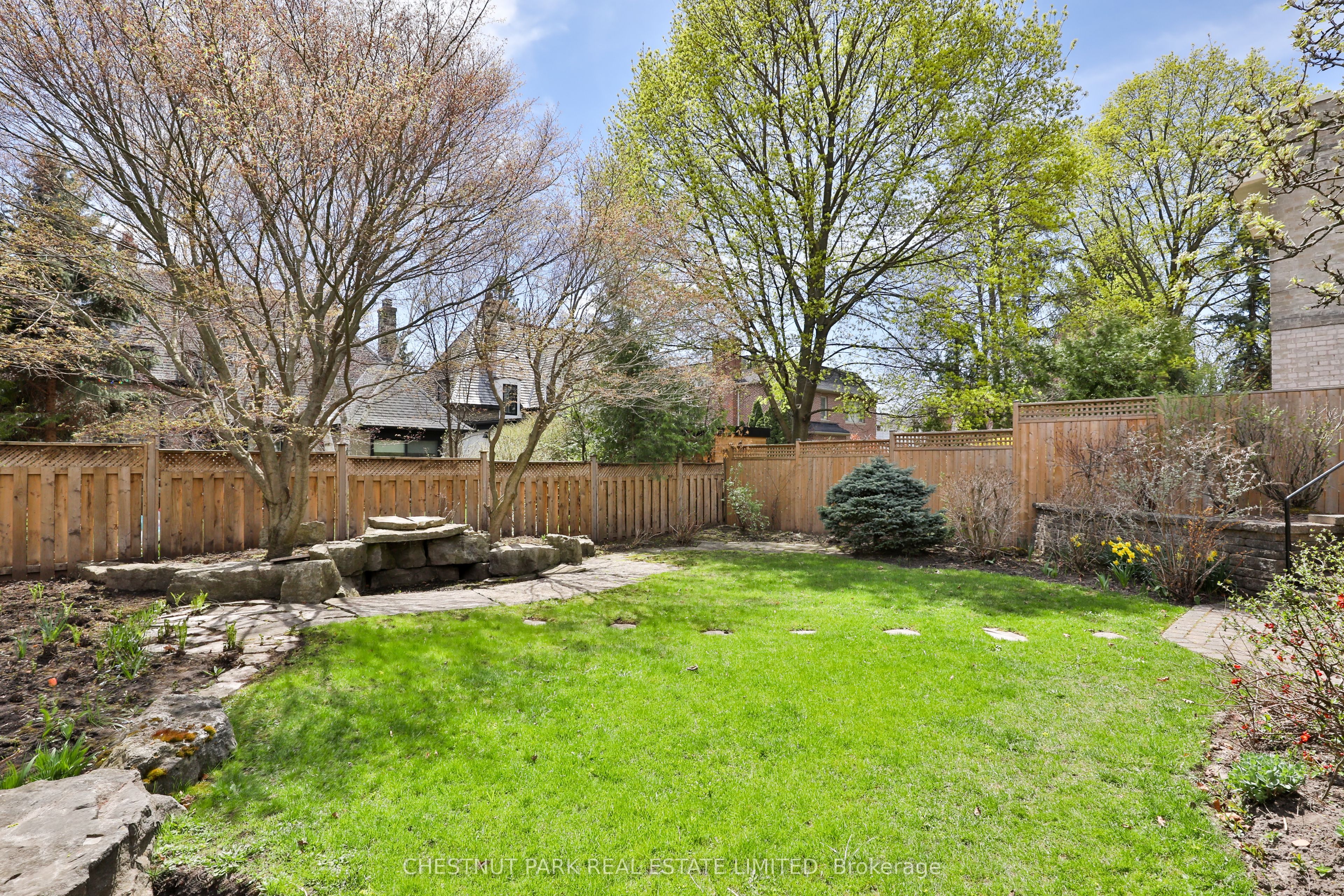 9 Noel Avenue
