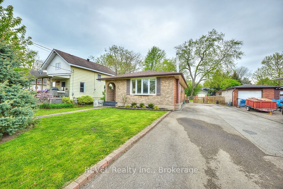 262 High Street, Fort Erie, ON L2A 3R3