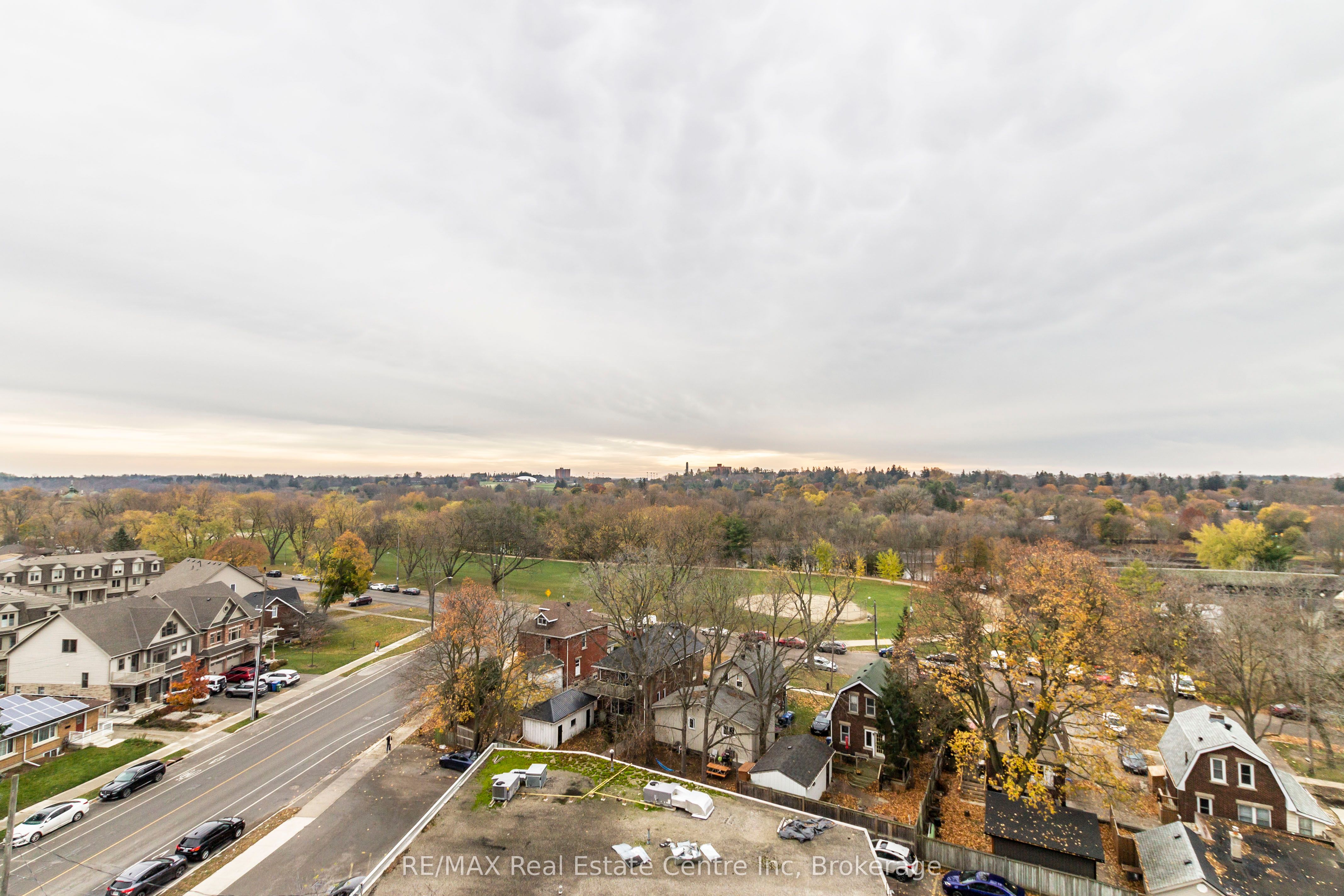 71 Wyndham Street S, #701