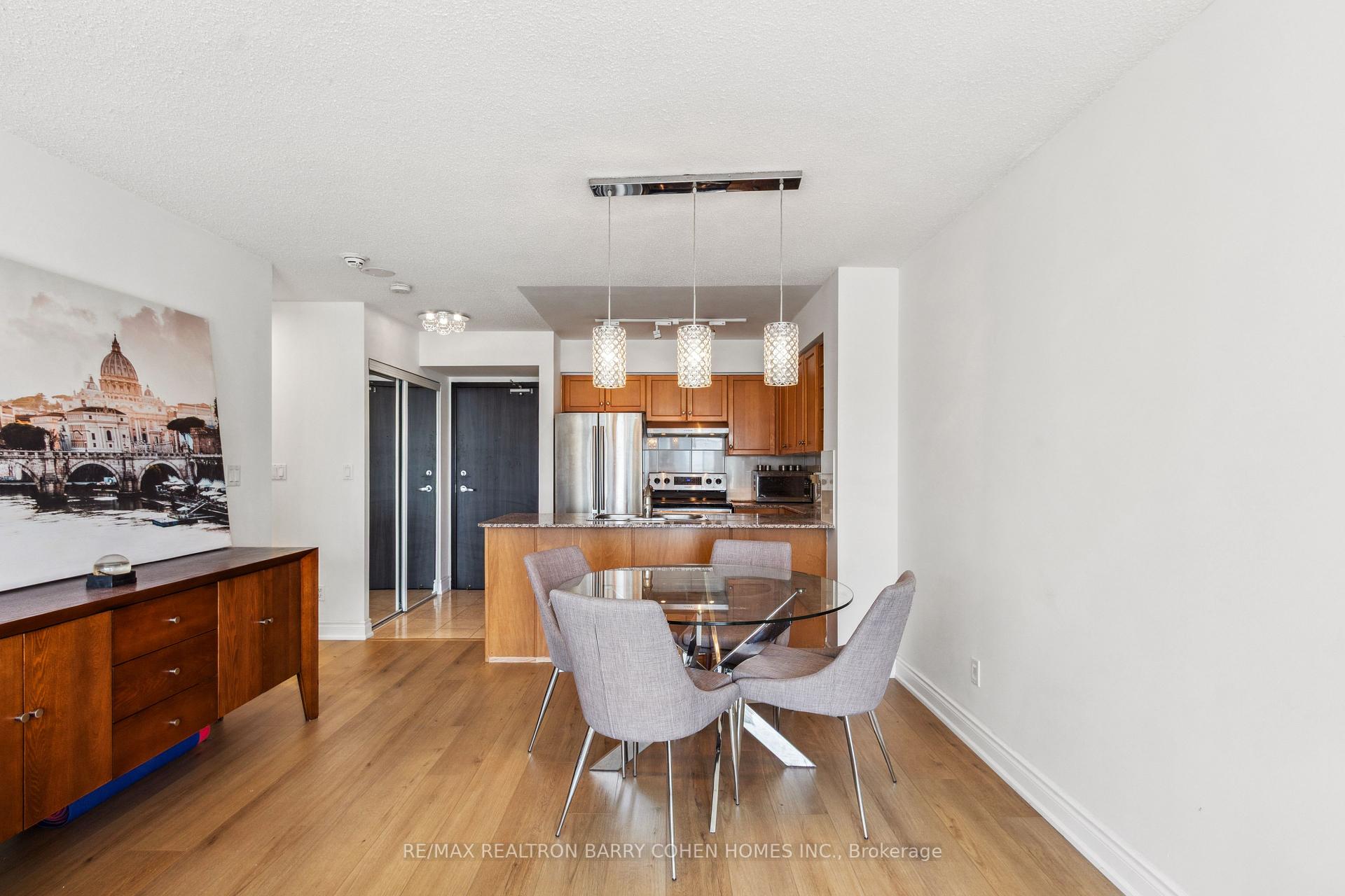 1 Bedroom Condo at 210 Victoria, Toronto For sale