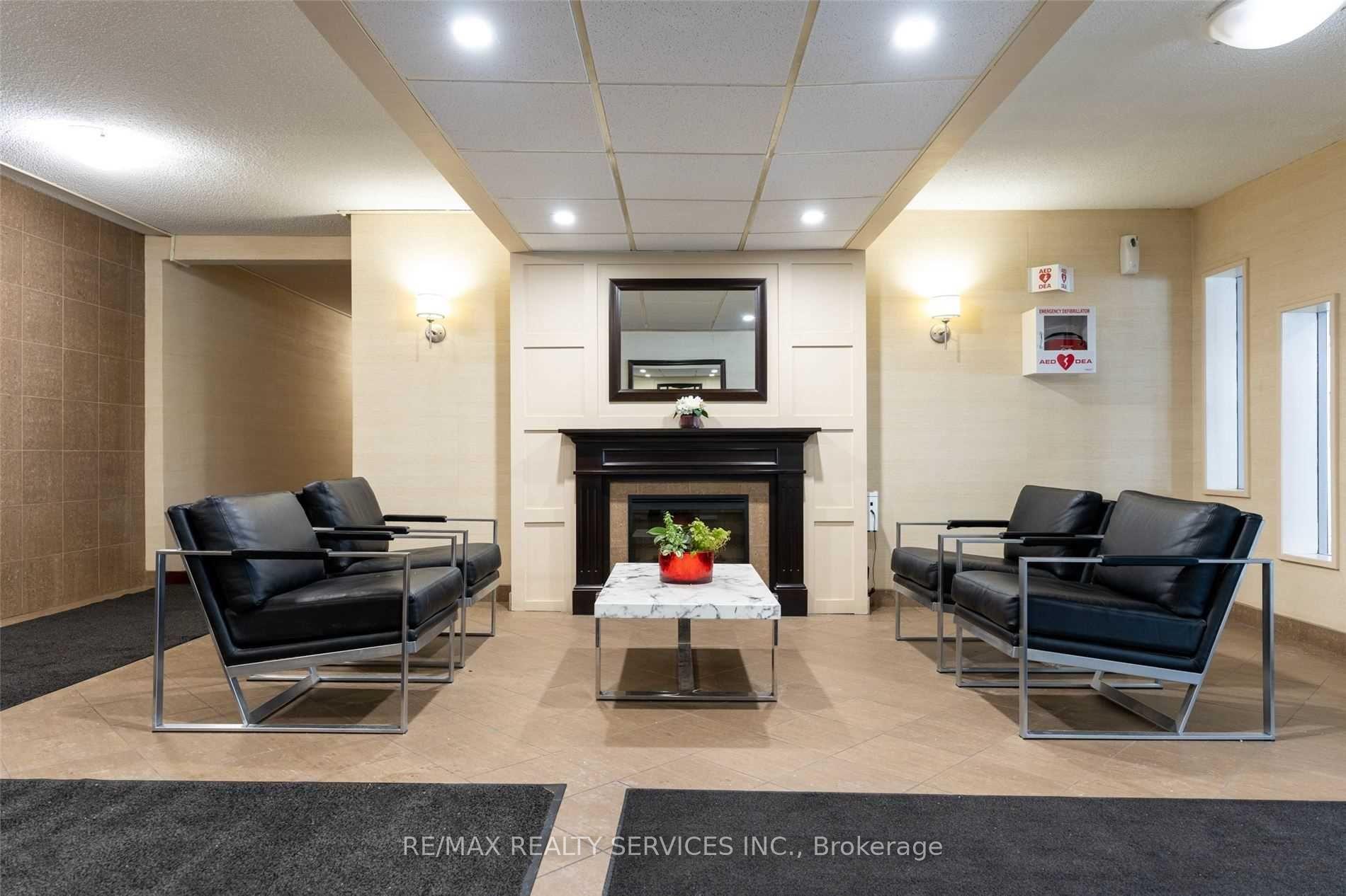 2 Bedrooms Condo at 420 Mill,  Toronto For sale