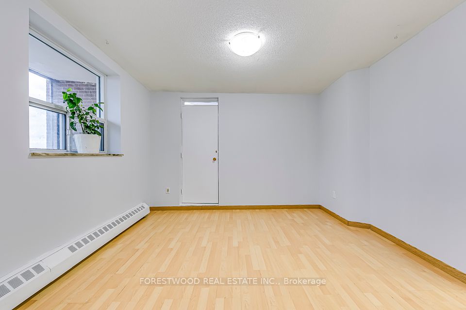 https://trreb-image.ampre.ca/2EulRQZAUMqCaLw3zgd0Jl9tUJoYorHjyadXZ4cPNpE/rs:fit:960:960/wm:.5:so:0:50:.4/wmsh:10/wmt:PHNwYW4gZm9yZWdyb3VuZD0nd2hpdGUnIGZvbnQ9JzY4Jz5GT1JFU1RXT09EIFJFQUwgRVNUQVRFIElOQy4sIEJyb2tlcmFnZTwvc3Bhbj4/L3RycmViL2xpc3RpbmdzLzQwLzI5LzI5LzIzL3AvMDA2MDhiMTEtMjZjNy00MTgzLWE3YjgtOGNhNjE4YWIxMDRlLmpwZw.jpg