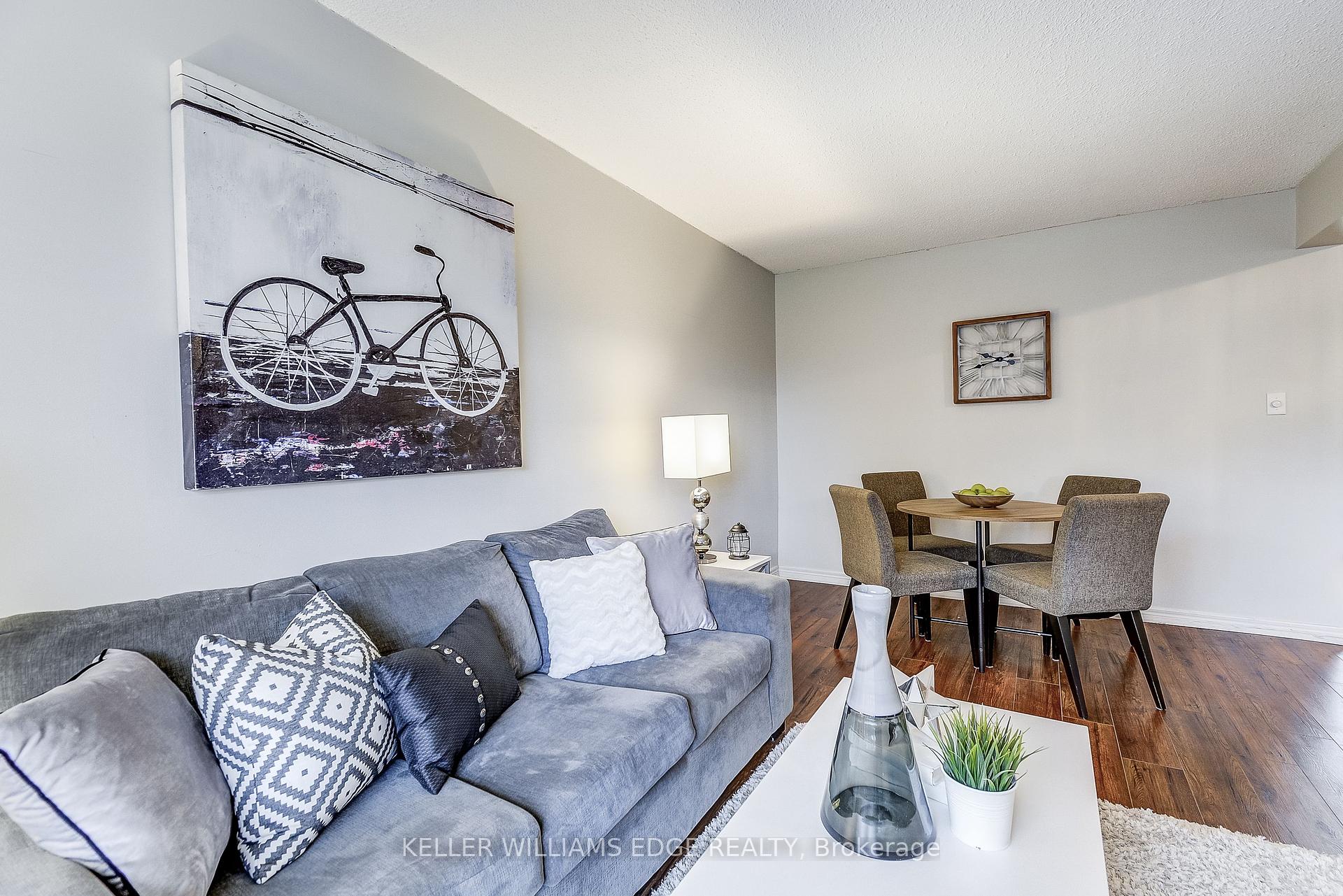 3 Bedrooms Condo at 1350 Limeridge, Hamilton For sale