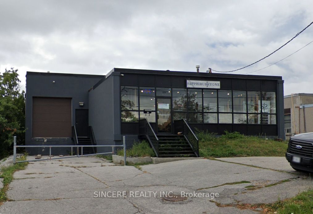 194 Bentworth Avenue, Toronto, ON M6A 1P8