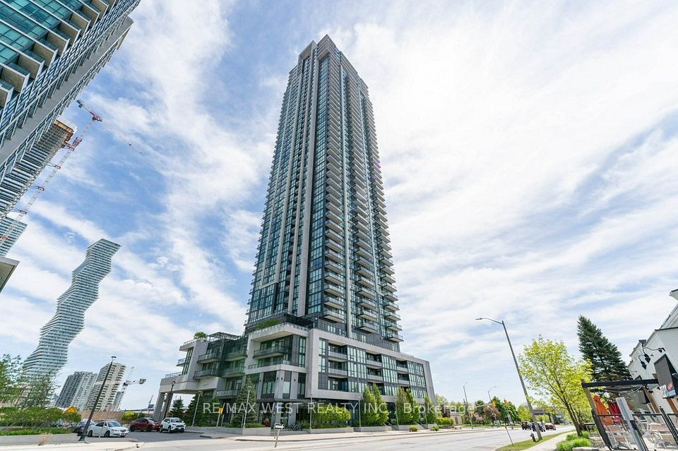 3975 Grand Park