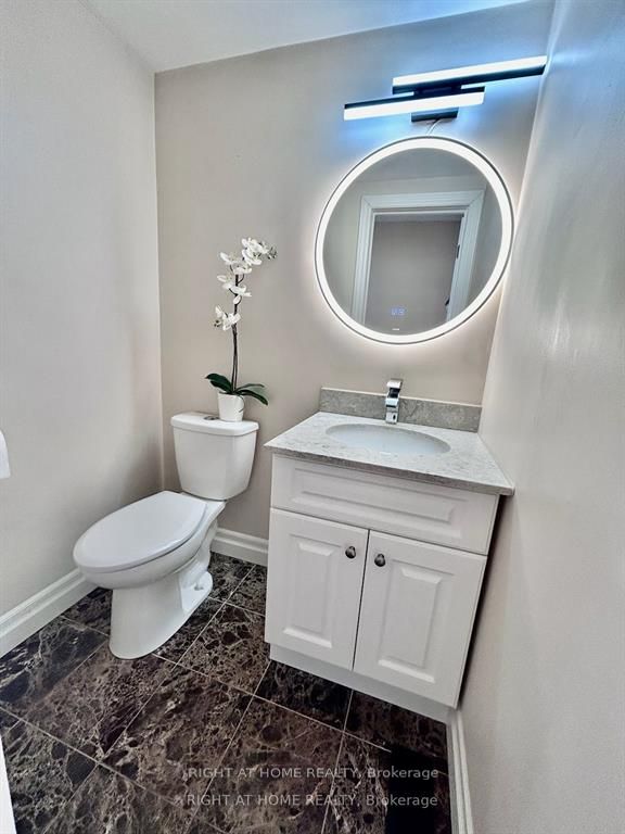 725 Vermouth Avenue, #39