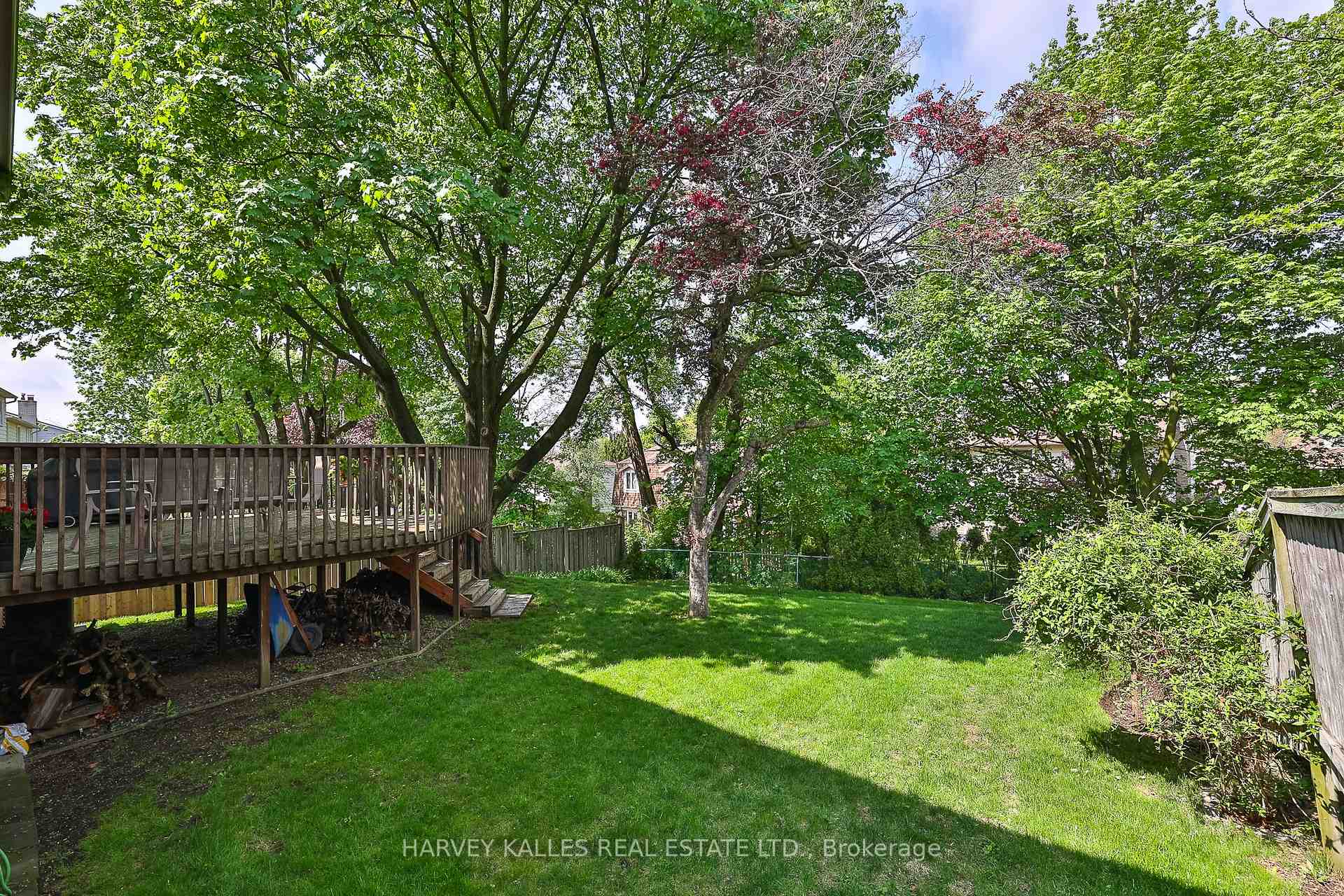 28 Waggoners Wells Lane