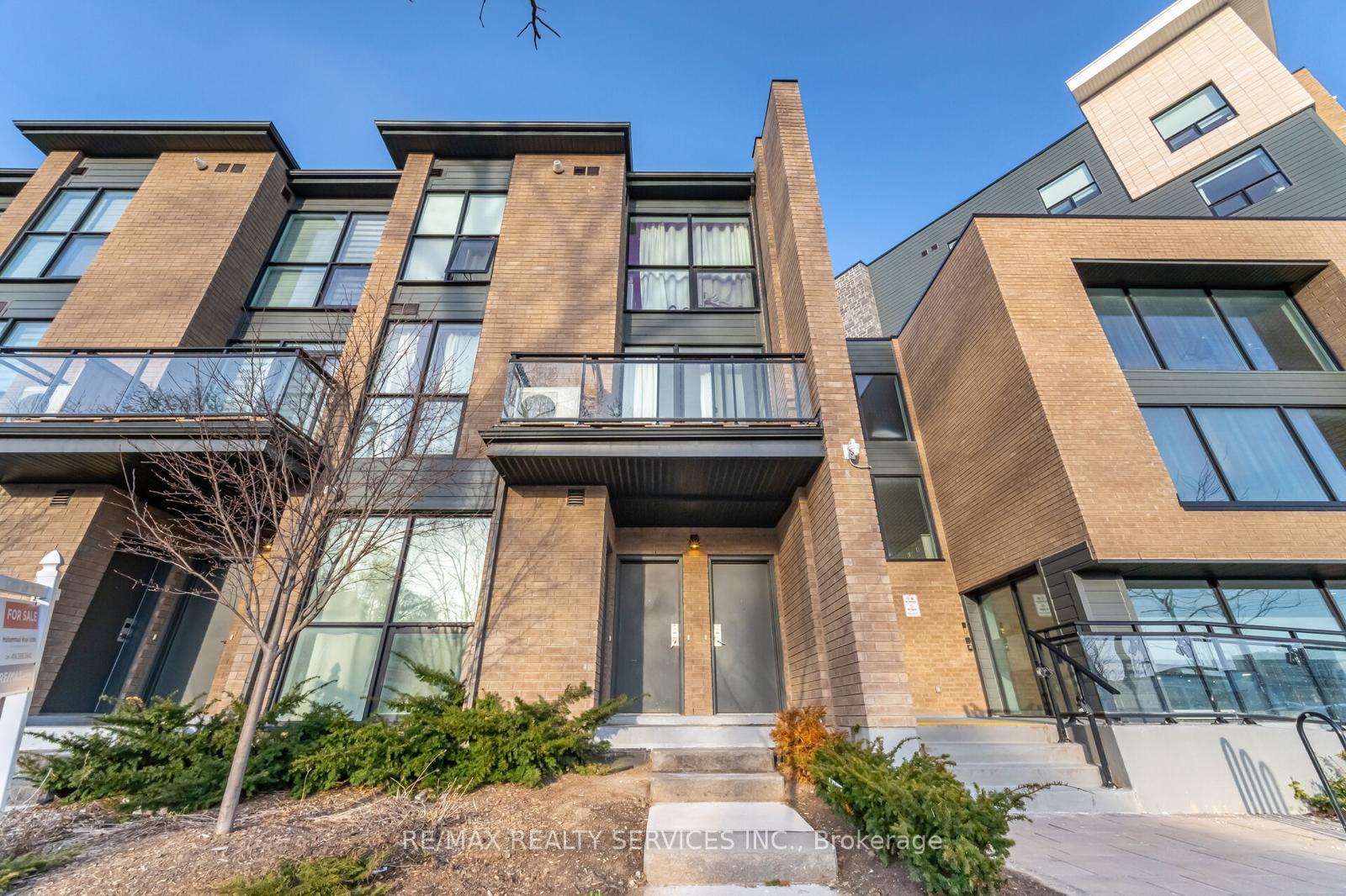 3 Bedrooms Condo at C-3 Falaise,  Toronto For sale
