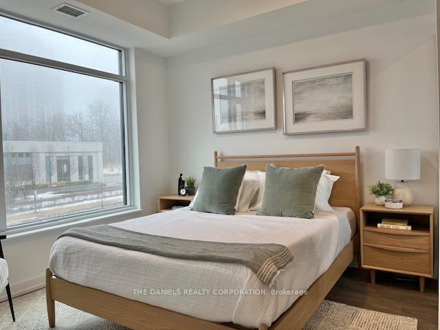 3 Bedrooms Condo at 7950 Bathurst,  Vaughan For sale
