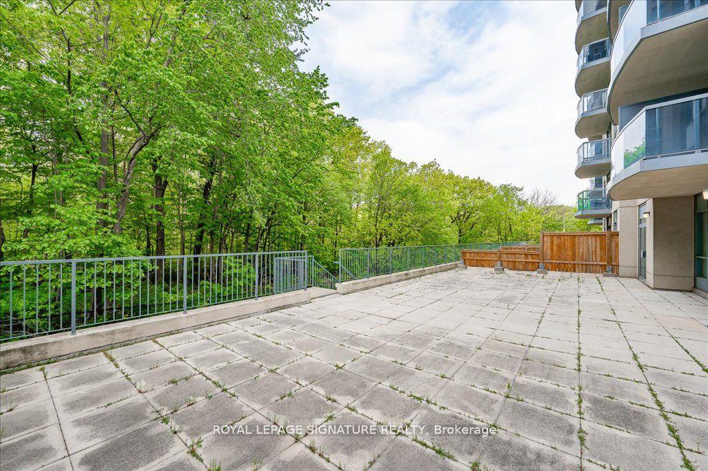 1 Bedroom Condo at 2545 Erin Centre, Mississauga For sale