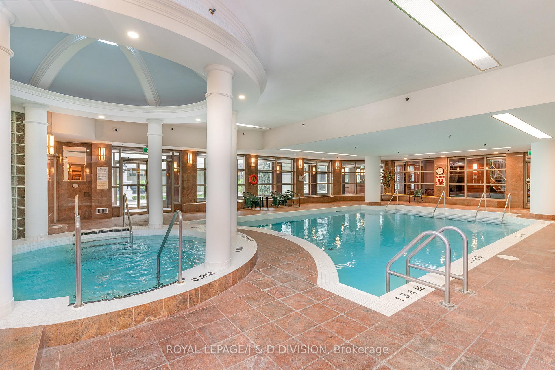 3 Bedrooms Condo at 225 The Donway, Toronto For sale