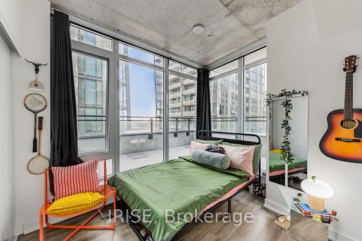 2 Bedrooms Condo at 45 Baseball, Toronto For sale