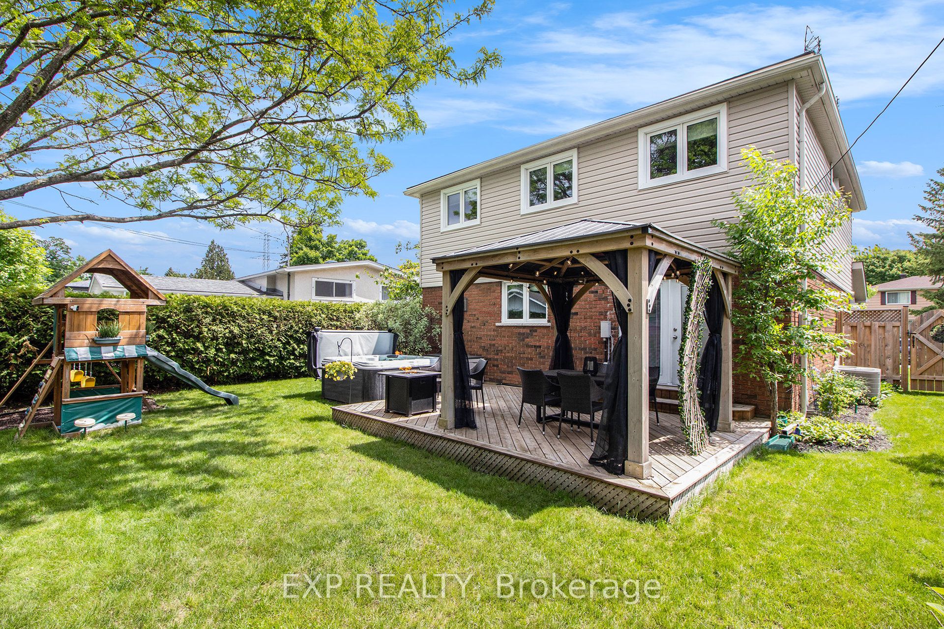 733 Southmore Drive W