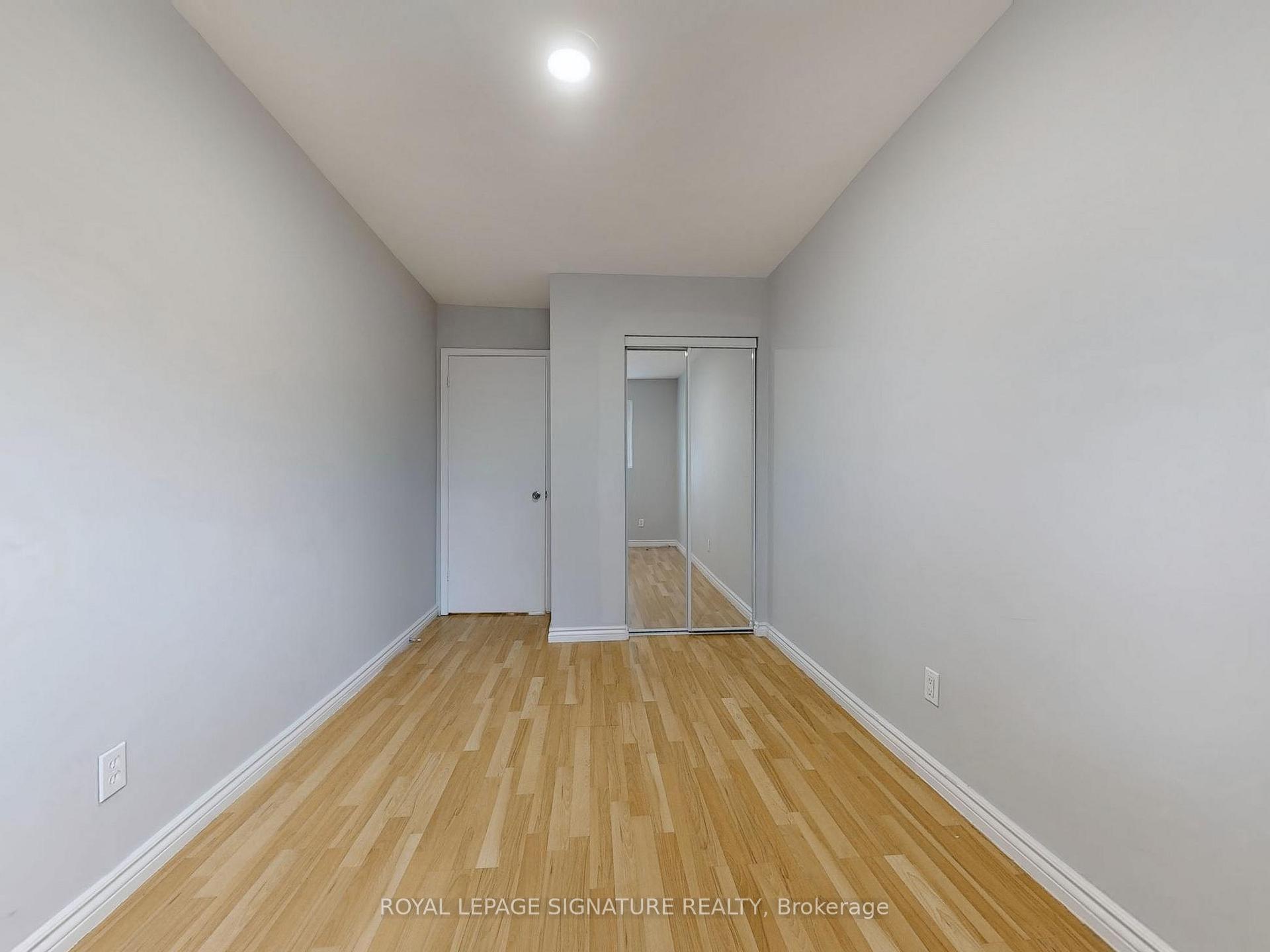 4 Bedrooms Condo at 400 Mississauga Valley,  Mississauga For sale