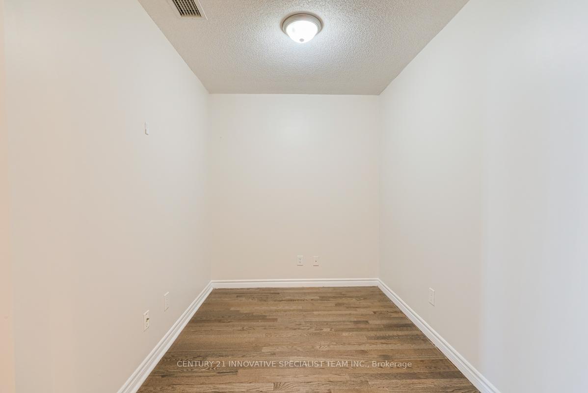 2 Bedrooms Condo at 4080 Living Arts,  Mississauga For sale