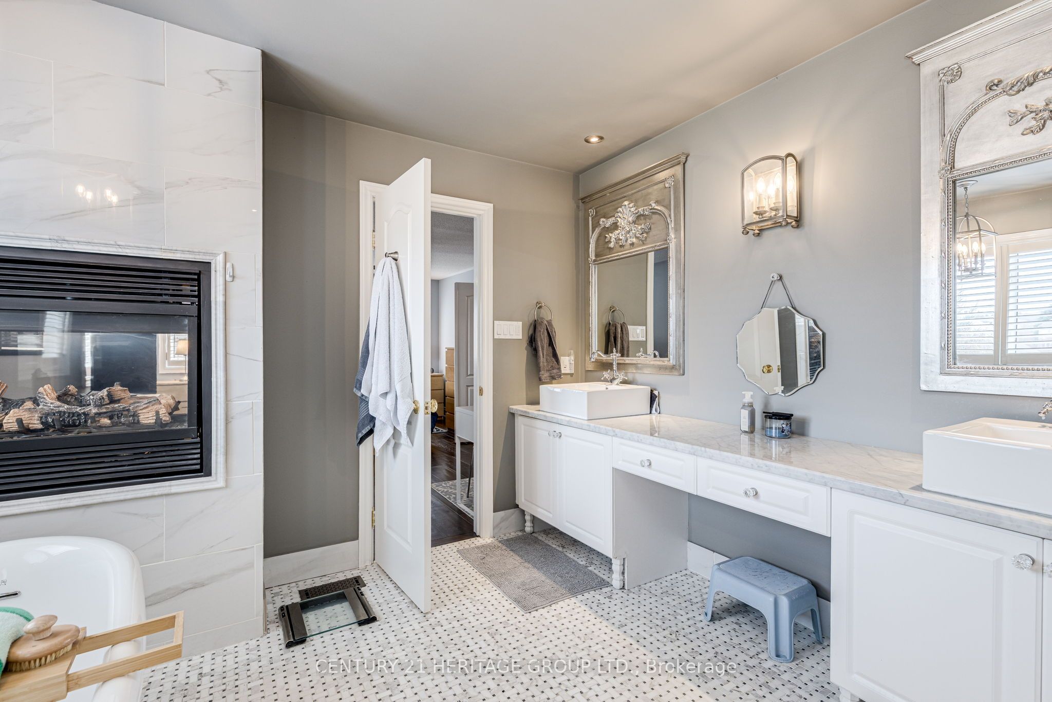 673 Chaleur Place