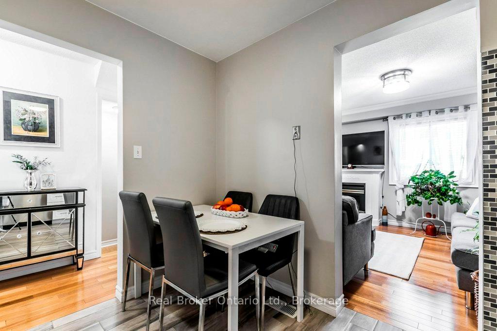 3 Bedrooms Condo at 610 Barton,  Hamilton For sale