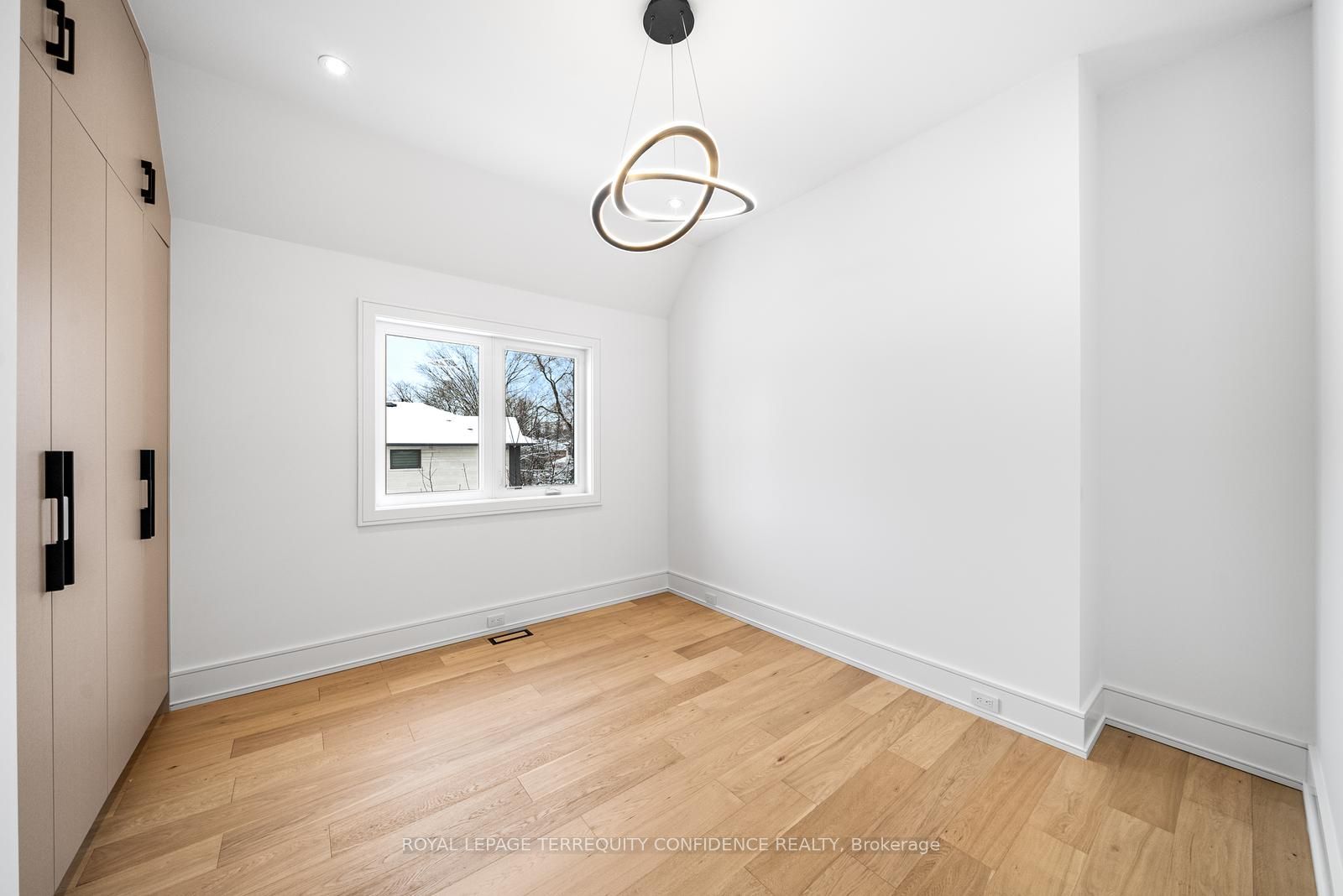 338B Horsham Avenue