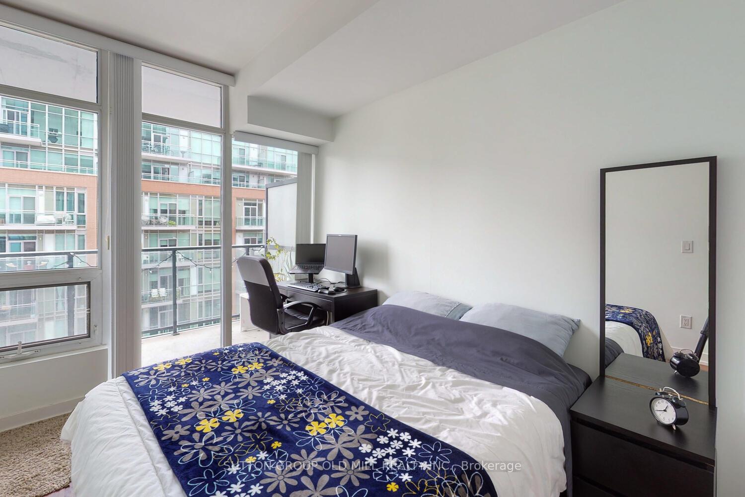 2 Bedrooms Condo at 105 George, Toronto For sale