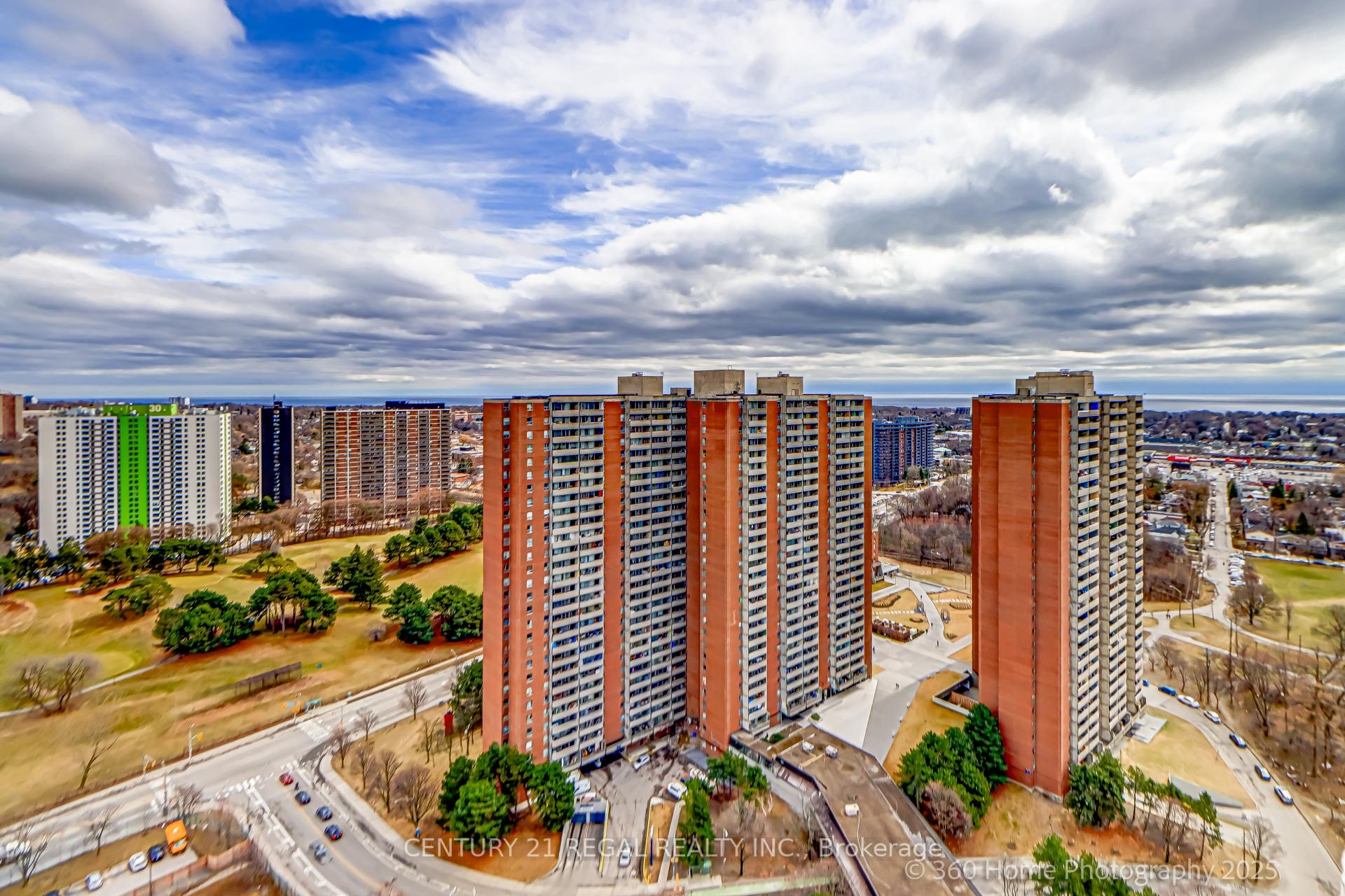 1 Bedroom Condo at 5 Massey, Toronto For sale