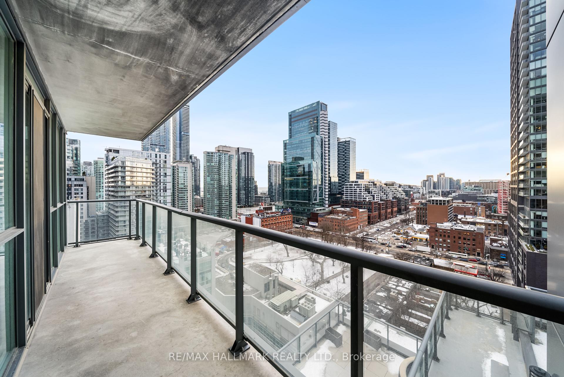 2 Bedrooms Condo at 88 Blue Jays, Toronto For sale