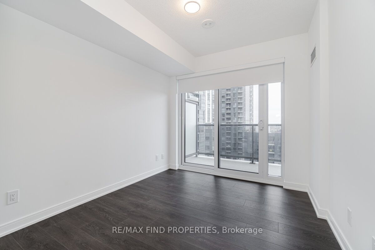 30 Samuel Wood Way, #1002