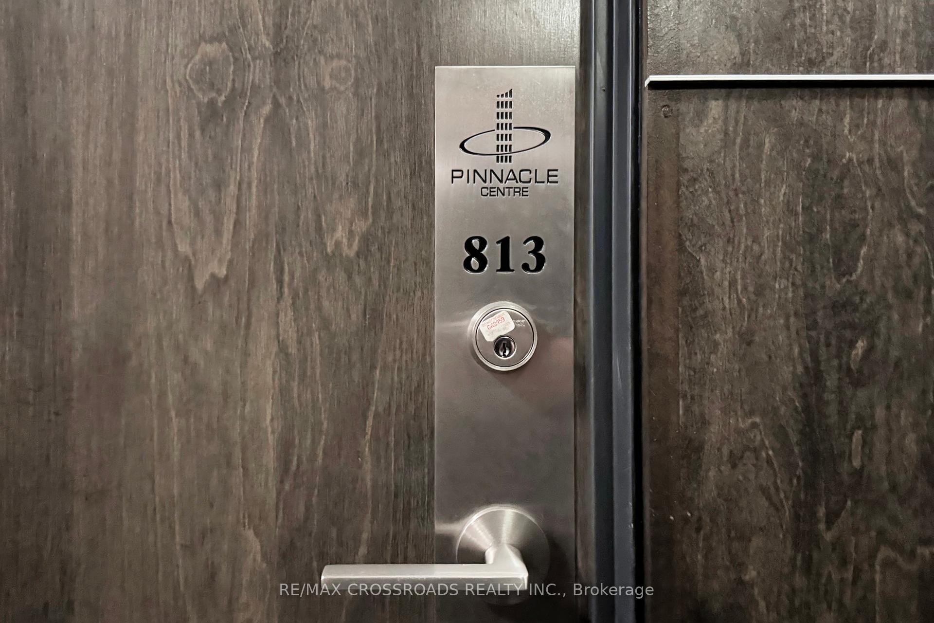 2 Bedrooms Condo at 33 Bay, Toronto For sale