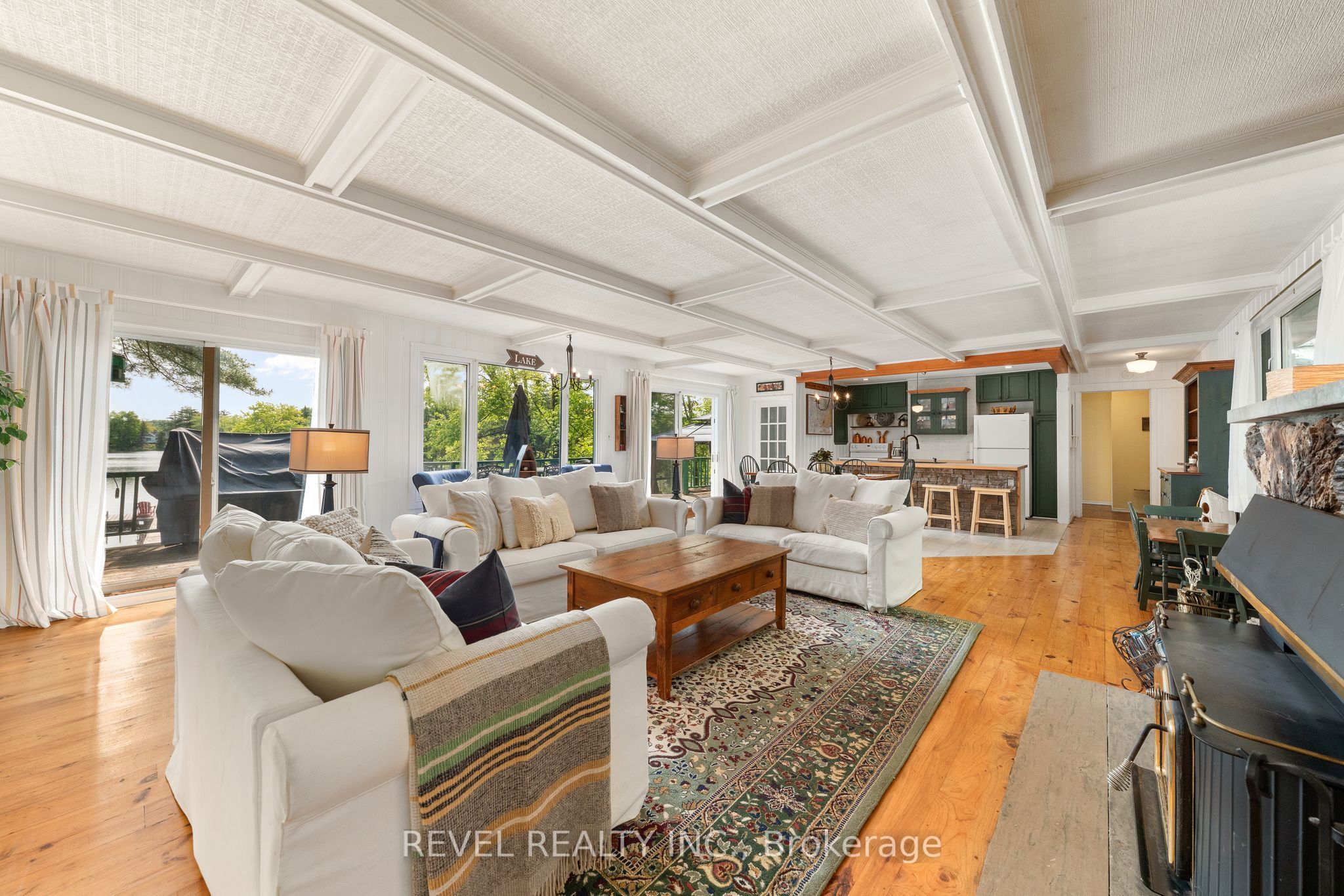 20 Benson Boulevard