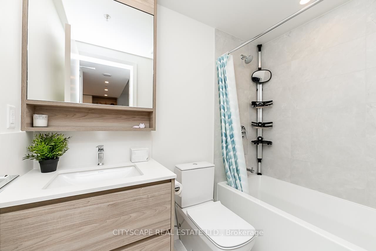 585 Austin Avenue, #1907