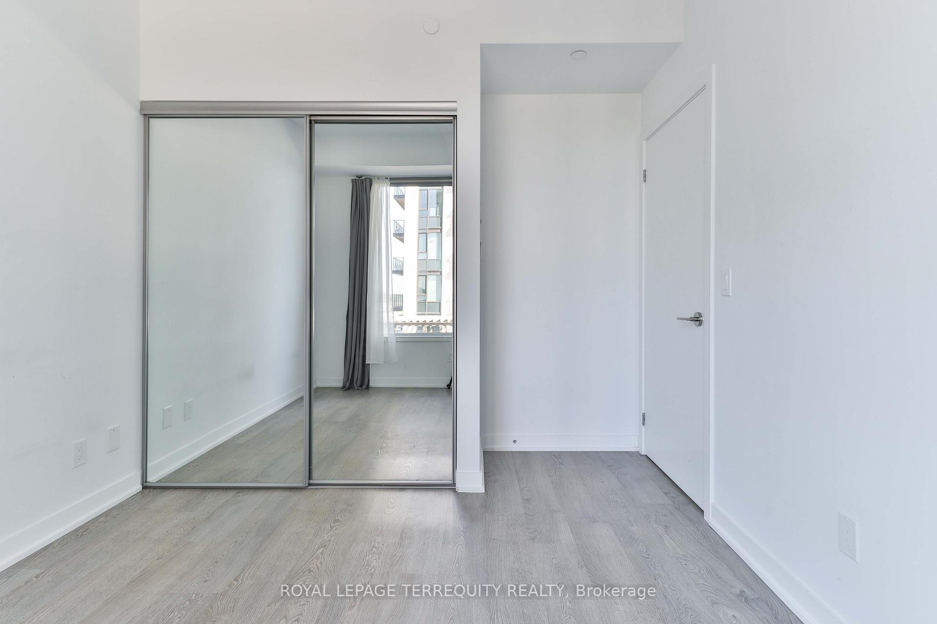 1 Bedroom Condo at 1926 Lake Shore, Toronto For sale