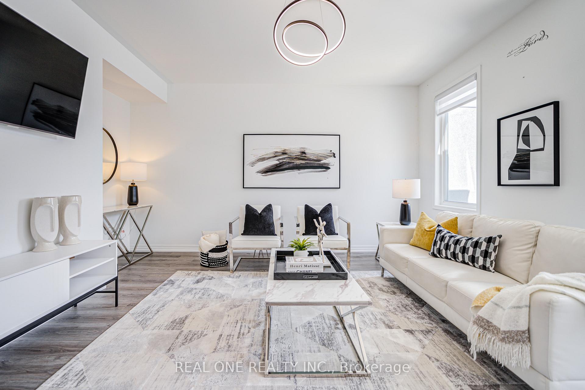 4 Bedrooms Condo at 91 Grovewood Common, Oakville For sale