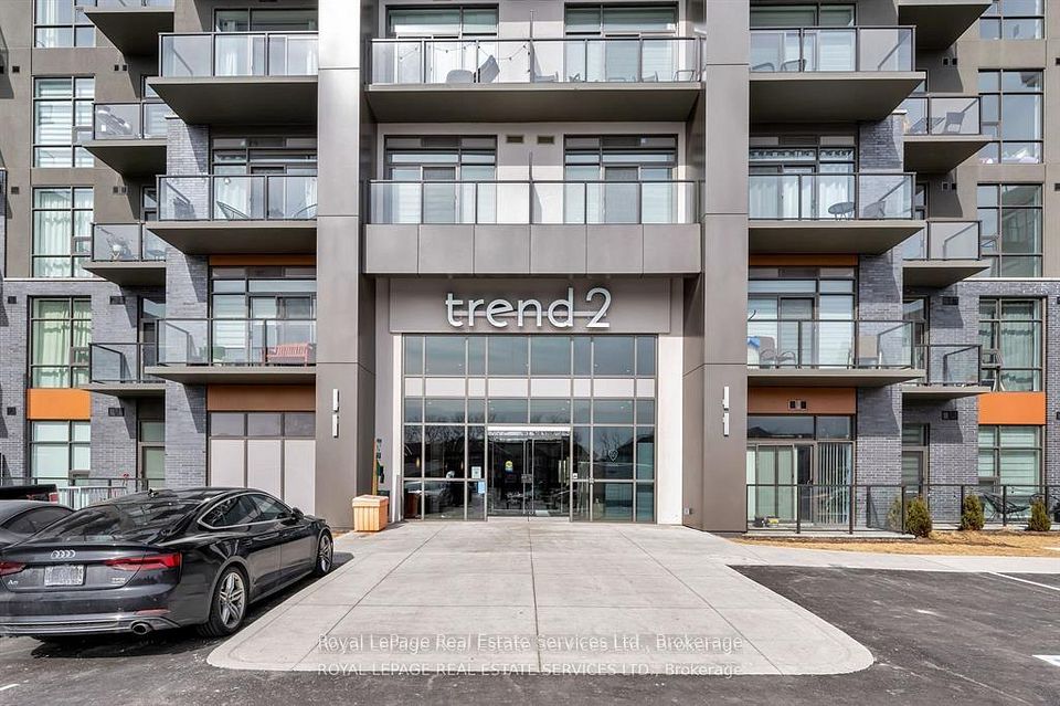 460 Dundas Street