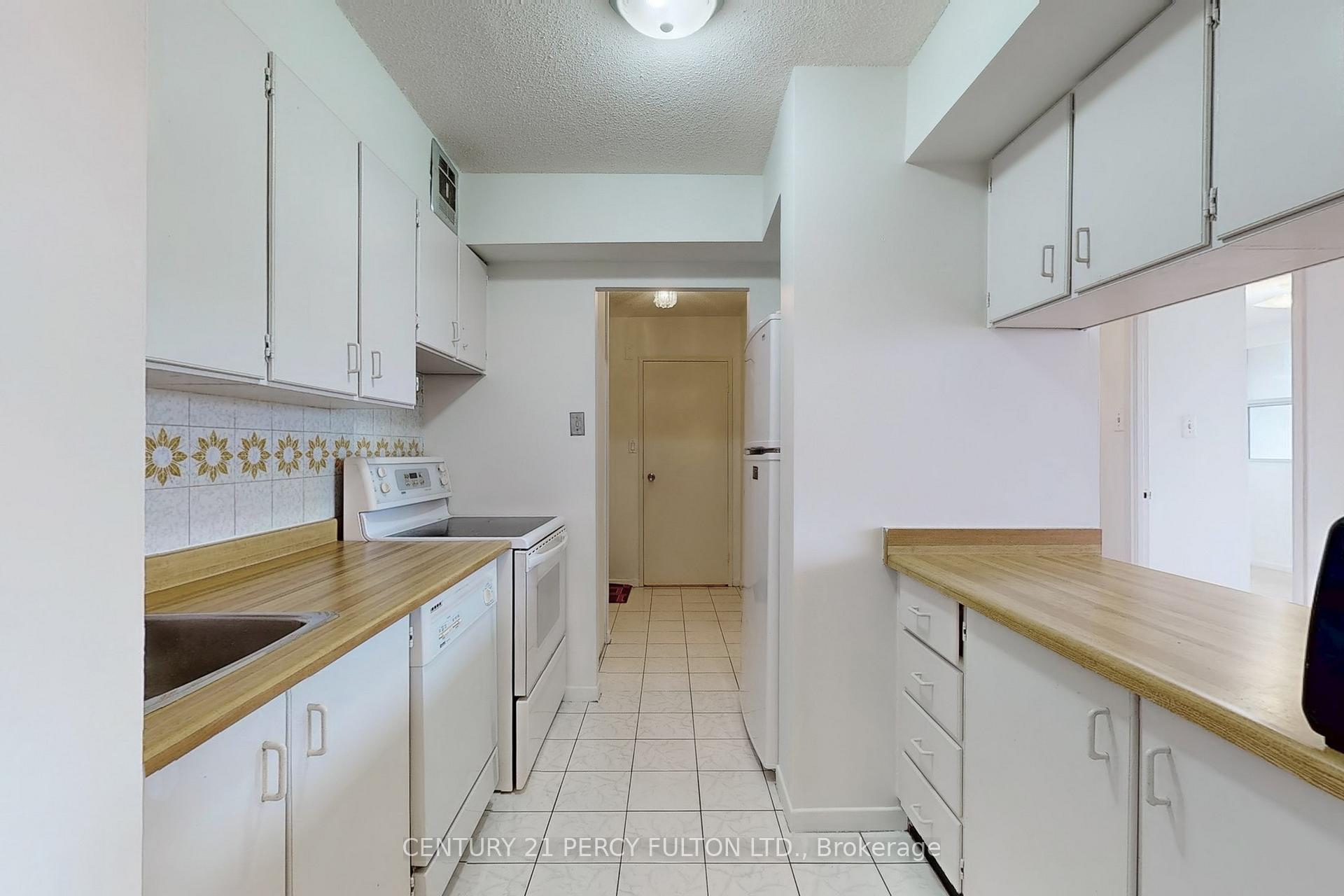 1 Bedroom Condo at 40 Bay Mills, Toronto For sale