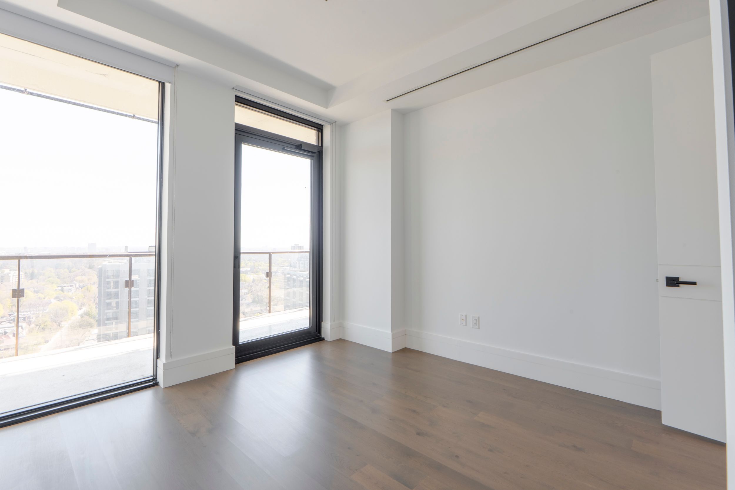 215 Lonsdale Road 1806