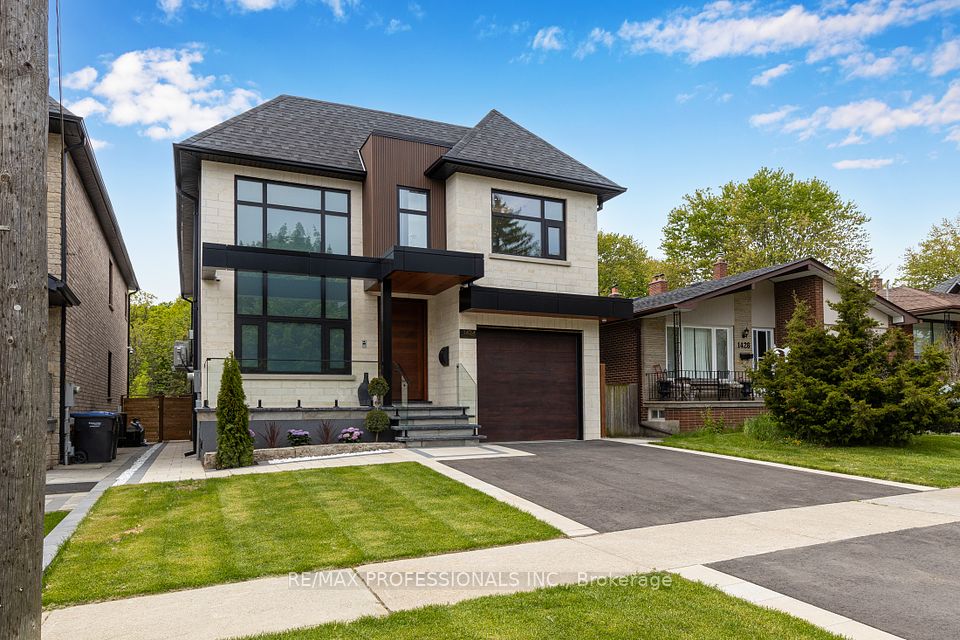 1424 Northmount
