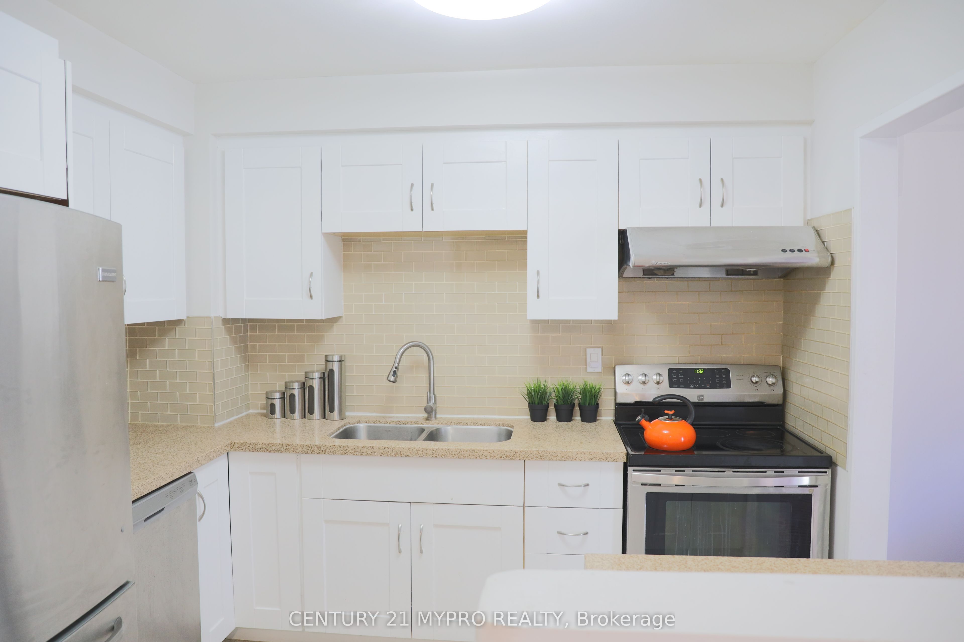 105 Carlton Road, #18
