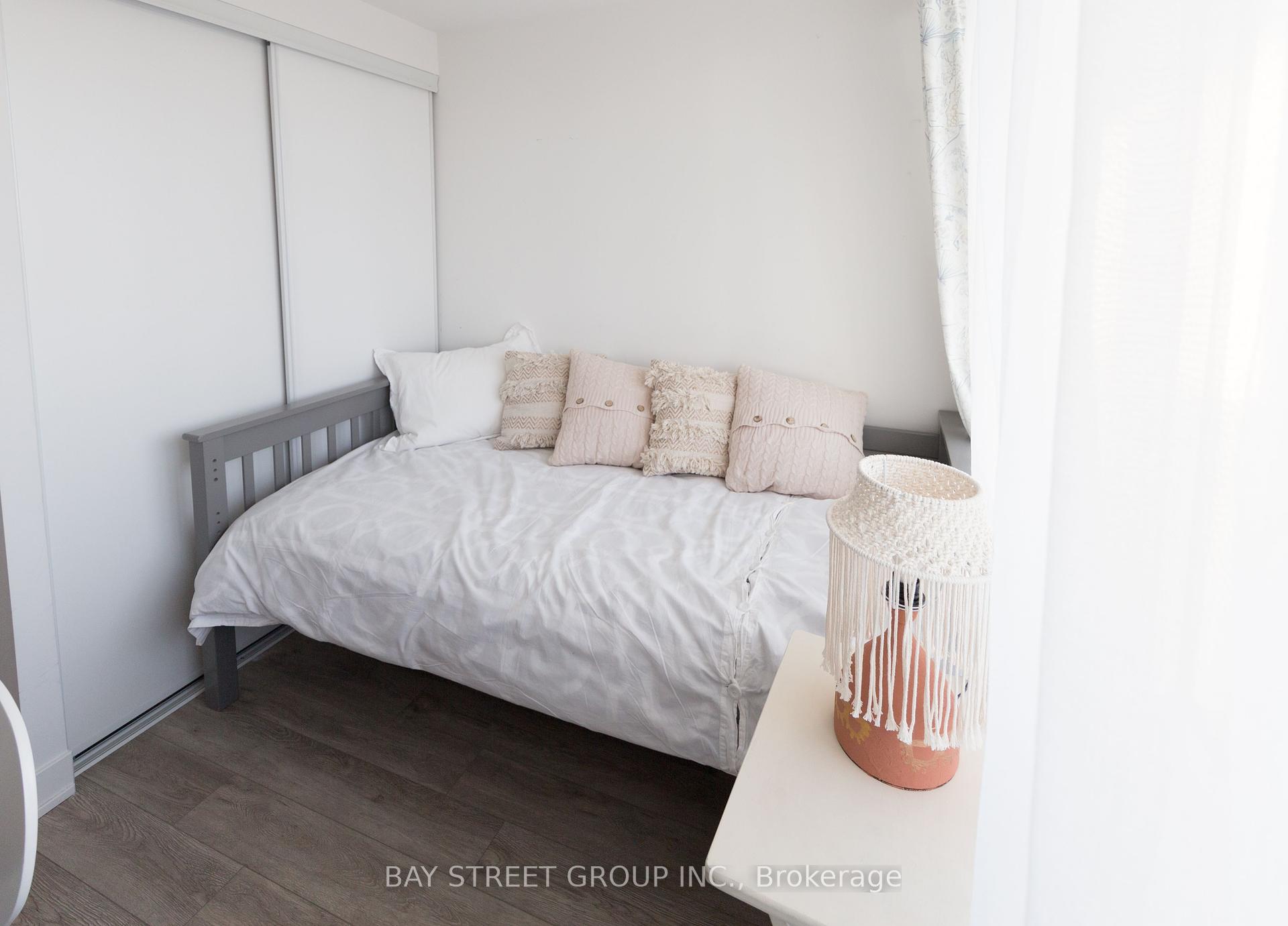 2 Bedrooms Condo at 195 Redpath, Toronto For sale