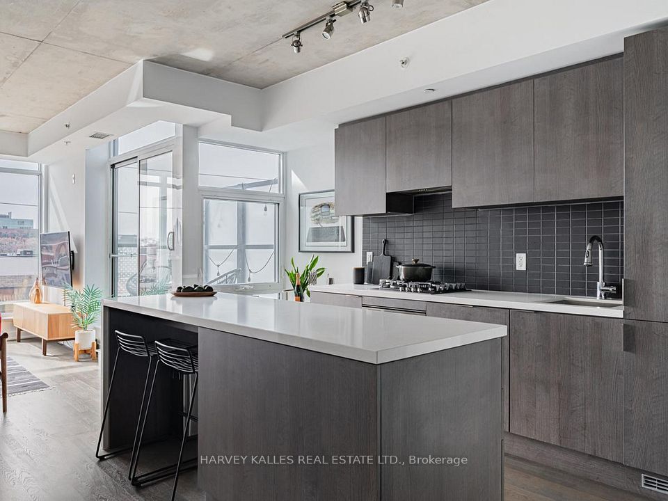109 Ossington Avenue 407