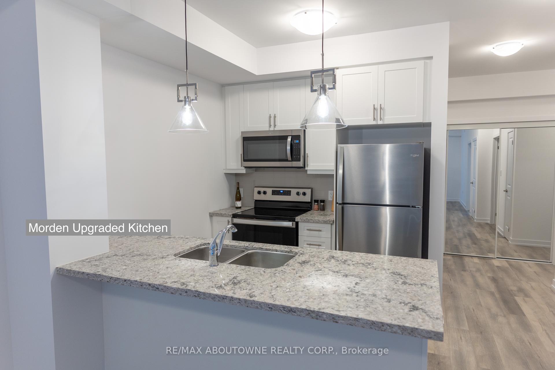 2 Bedrooms Condo at 470 Dundas, Hamilton For sale