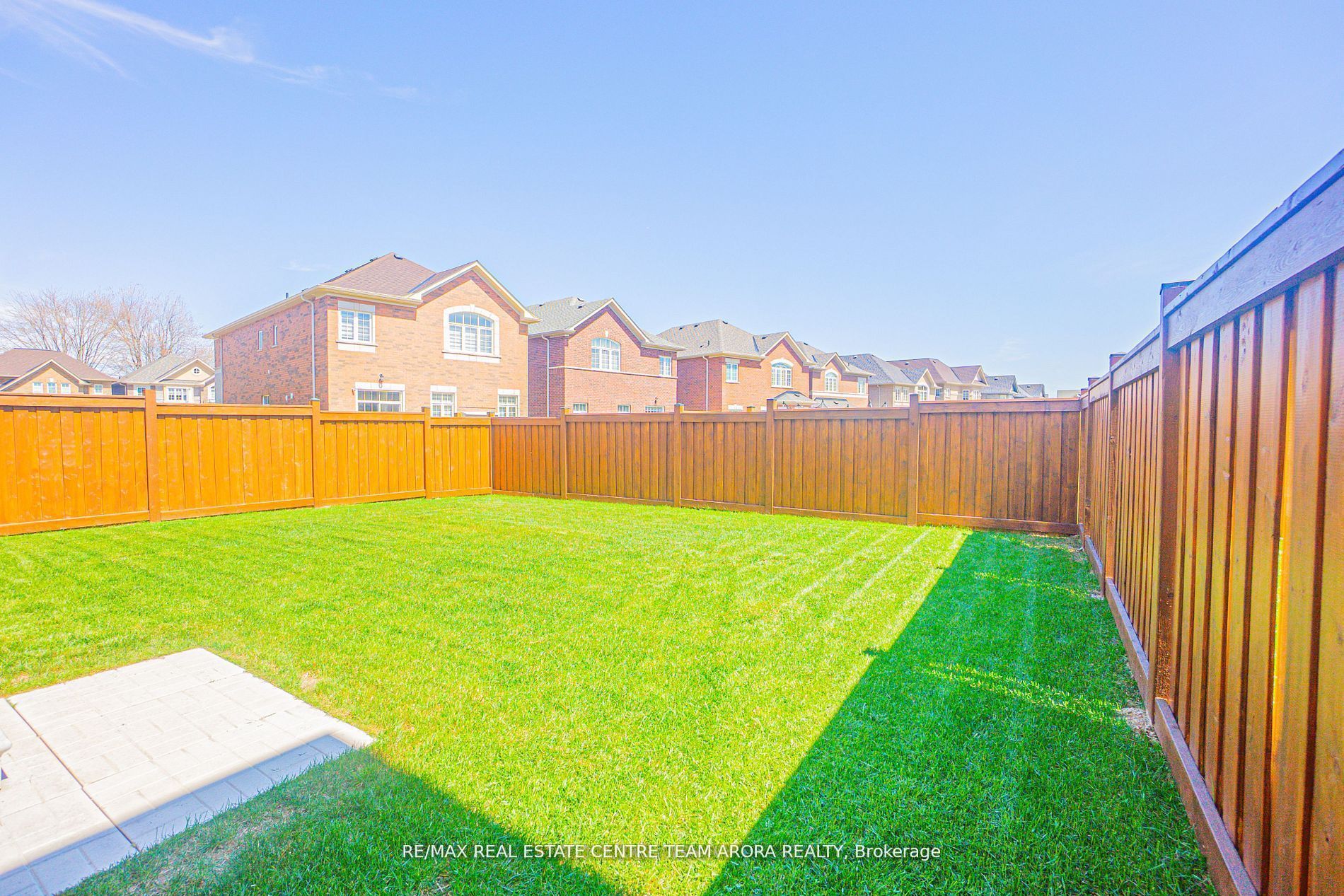 38 Rosewell Crescent