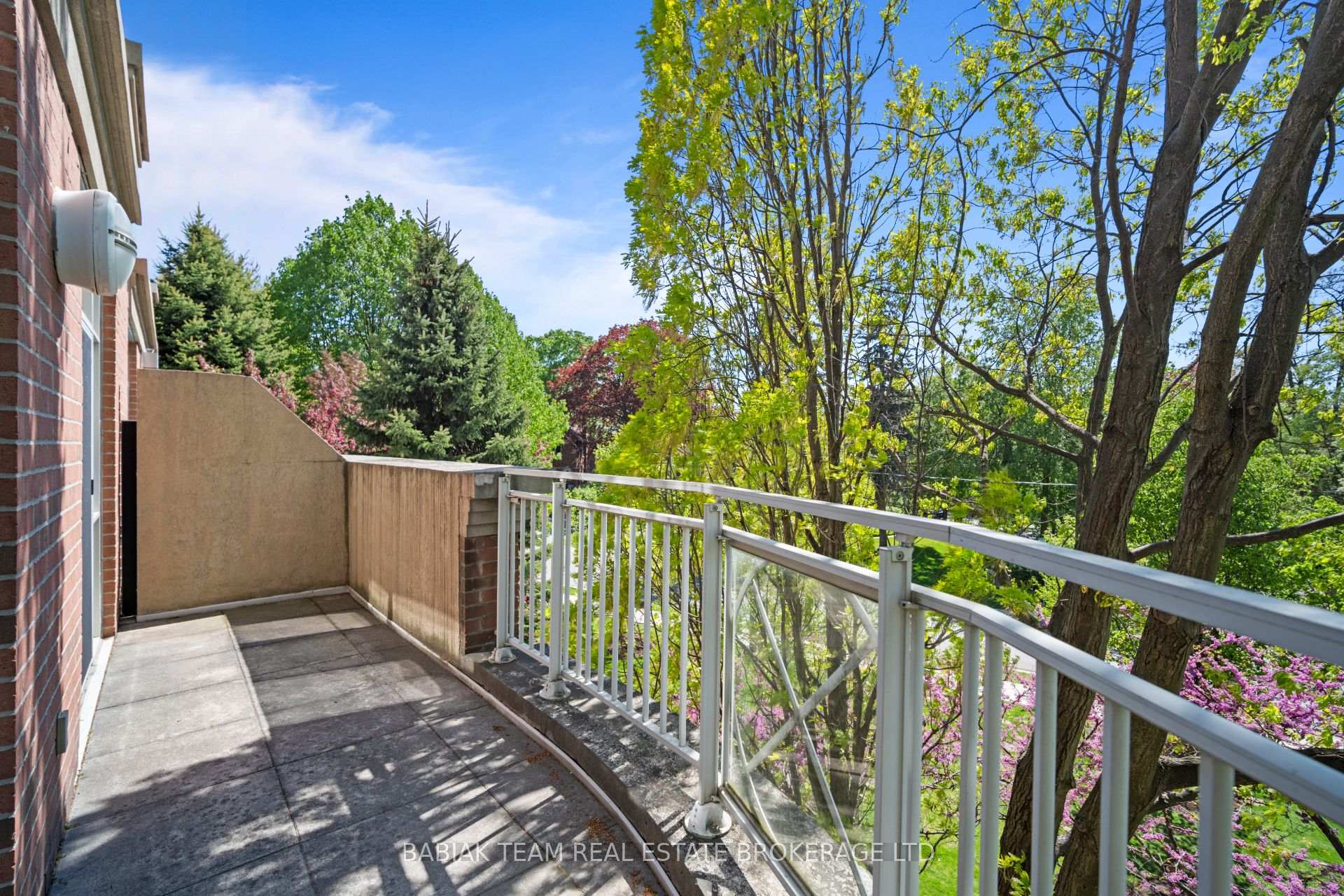 2 Bedrooms Condo at 2511 Bloor, Toronto For sale