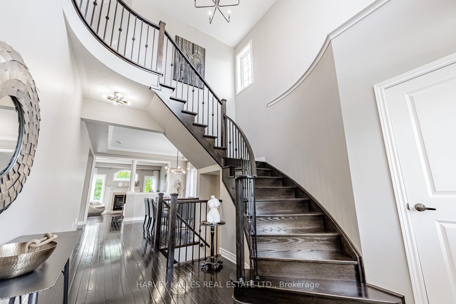 27 Rock Elm Court