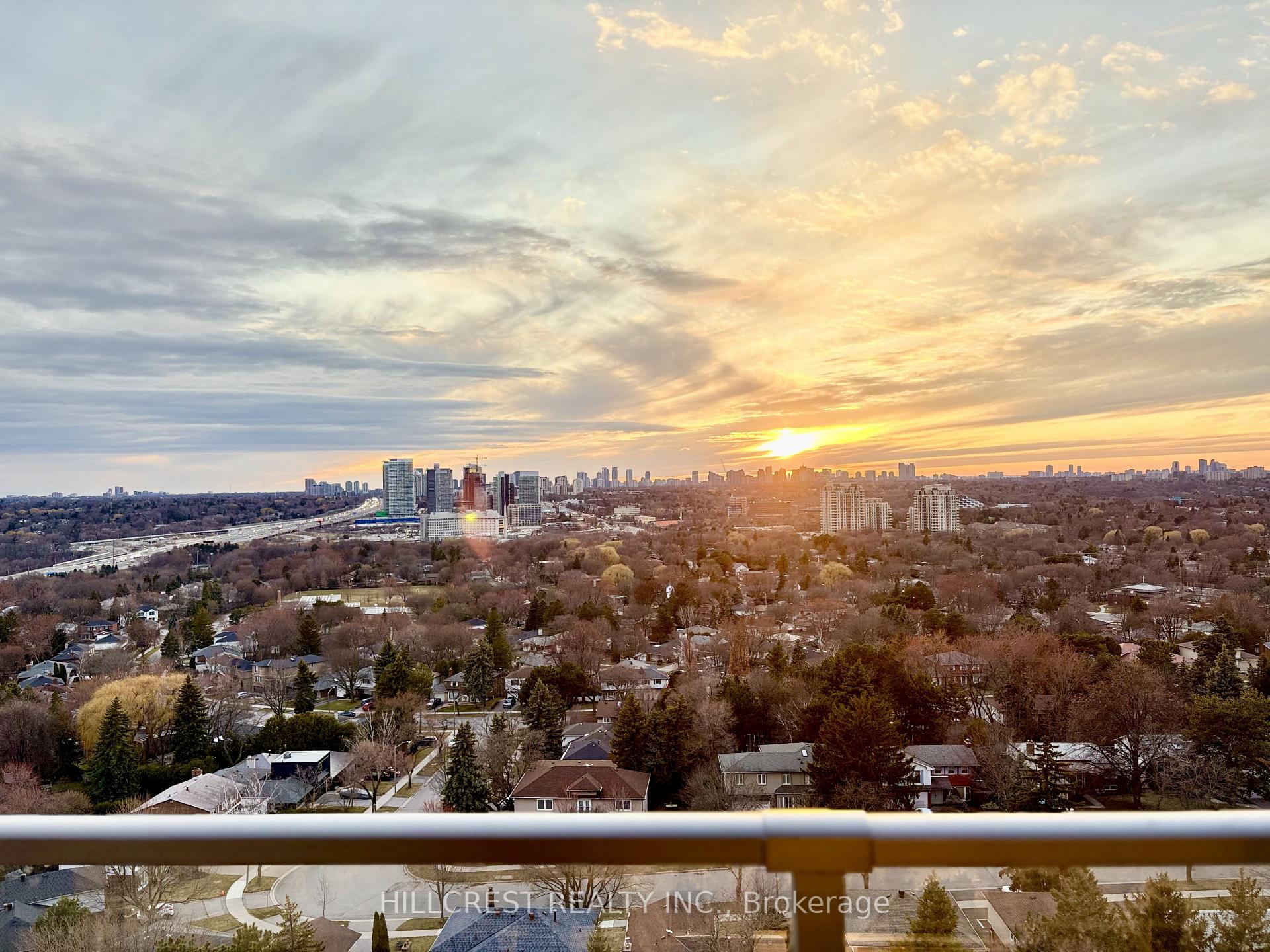 2 Bedrooms Condo at 36 Forest Manor,  Toronto For sale