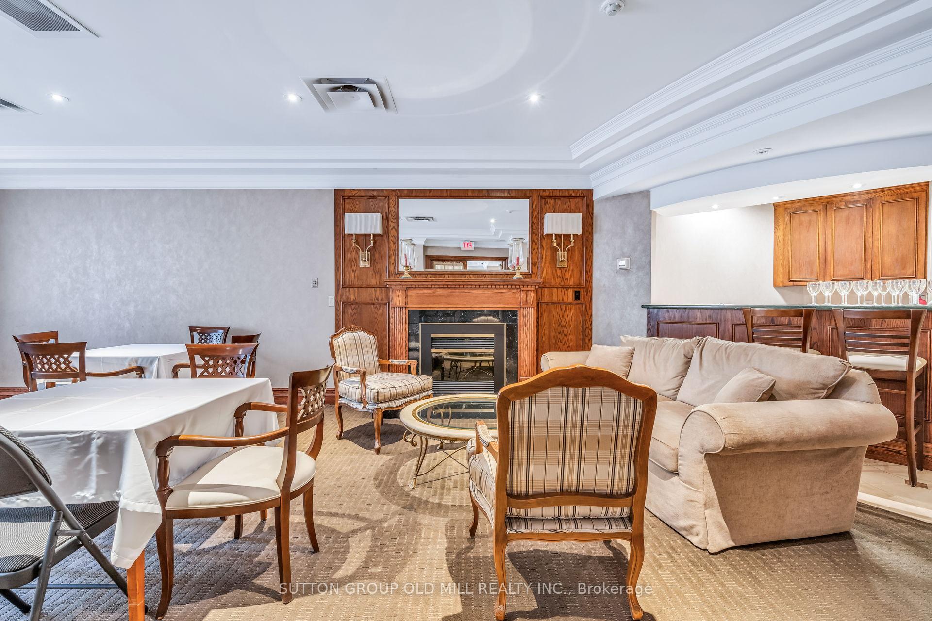 3 Bedrooms Condo at 10 Old Mill, Toronto For sale