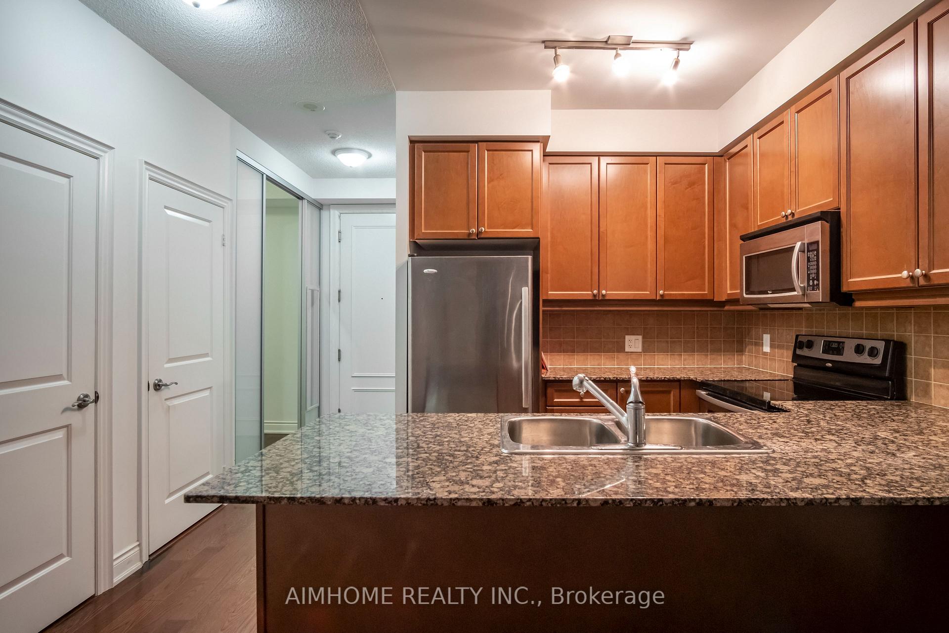 1 Bedroom Condo at 10 bloorview, Toronto For sale