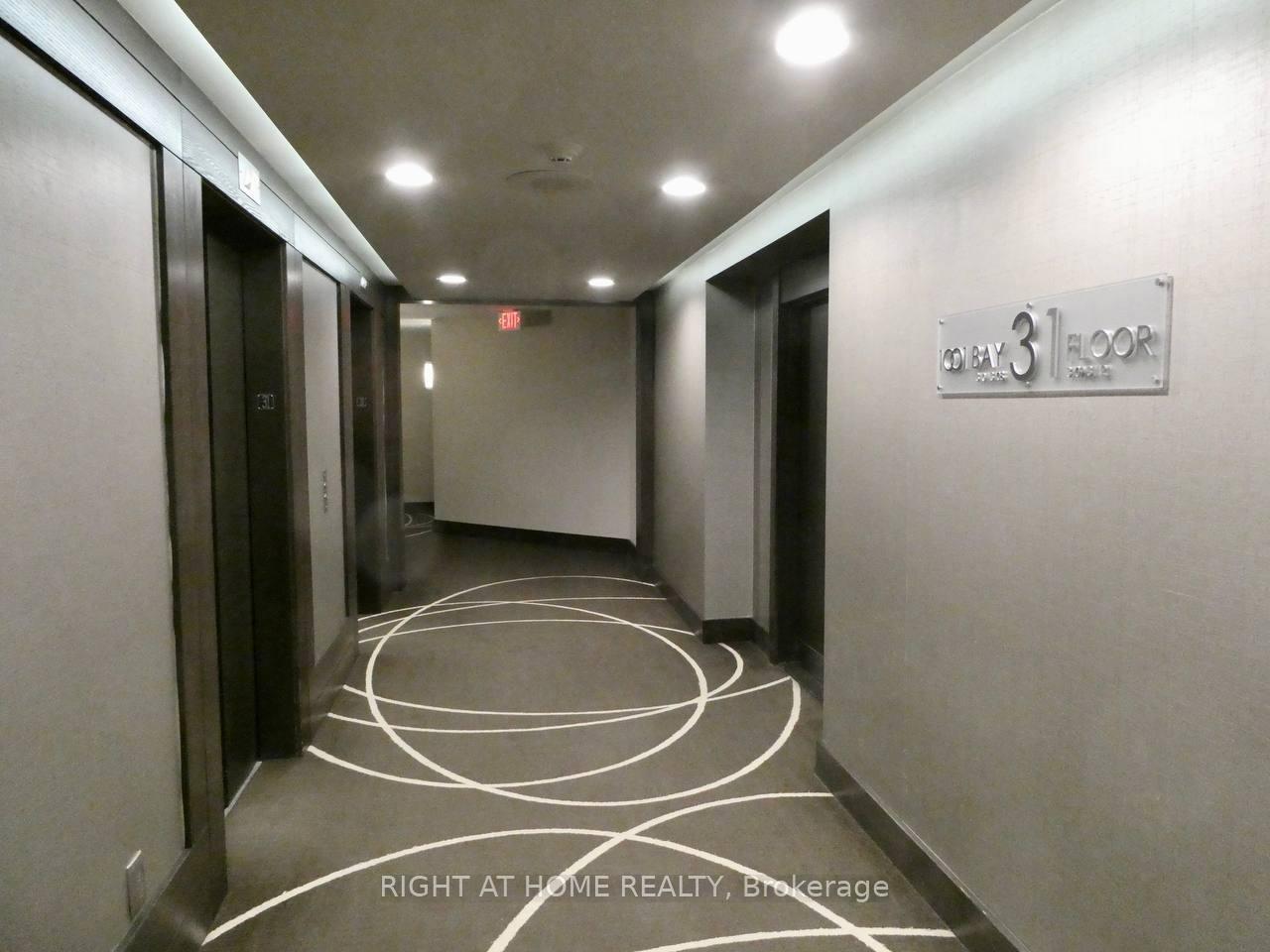 2 Bedrooms Condo at 1001 Bay, Toronto For sale